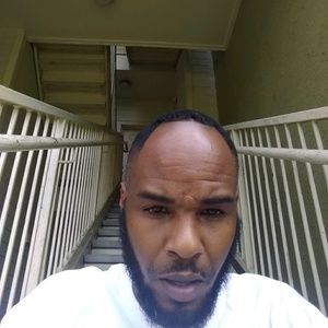 Meet your Posher, Leon